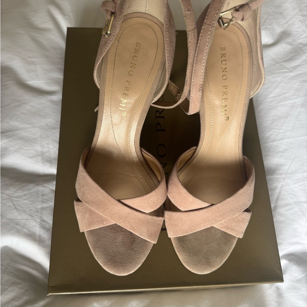 Women's Blush Suede Heels